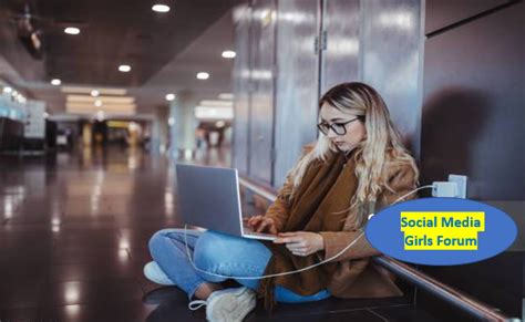 The Social Media Girls Forum: A Place to Connect and Empower  .